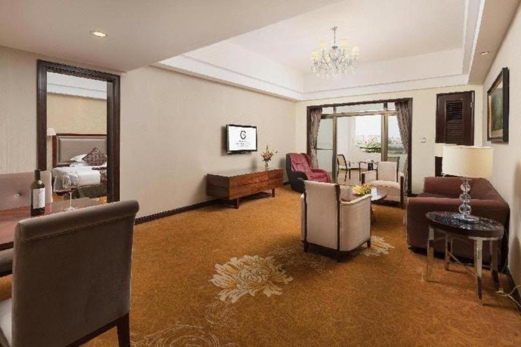 Country Garden Phoenix Hotel Maoming Exterior foto